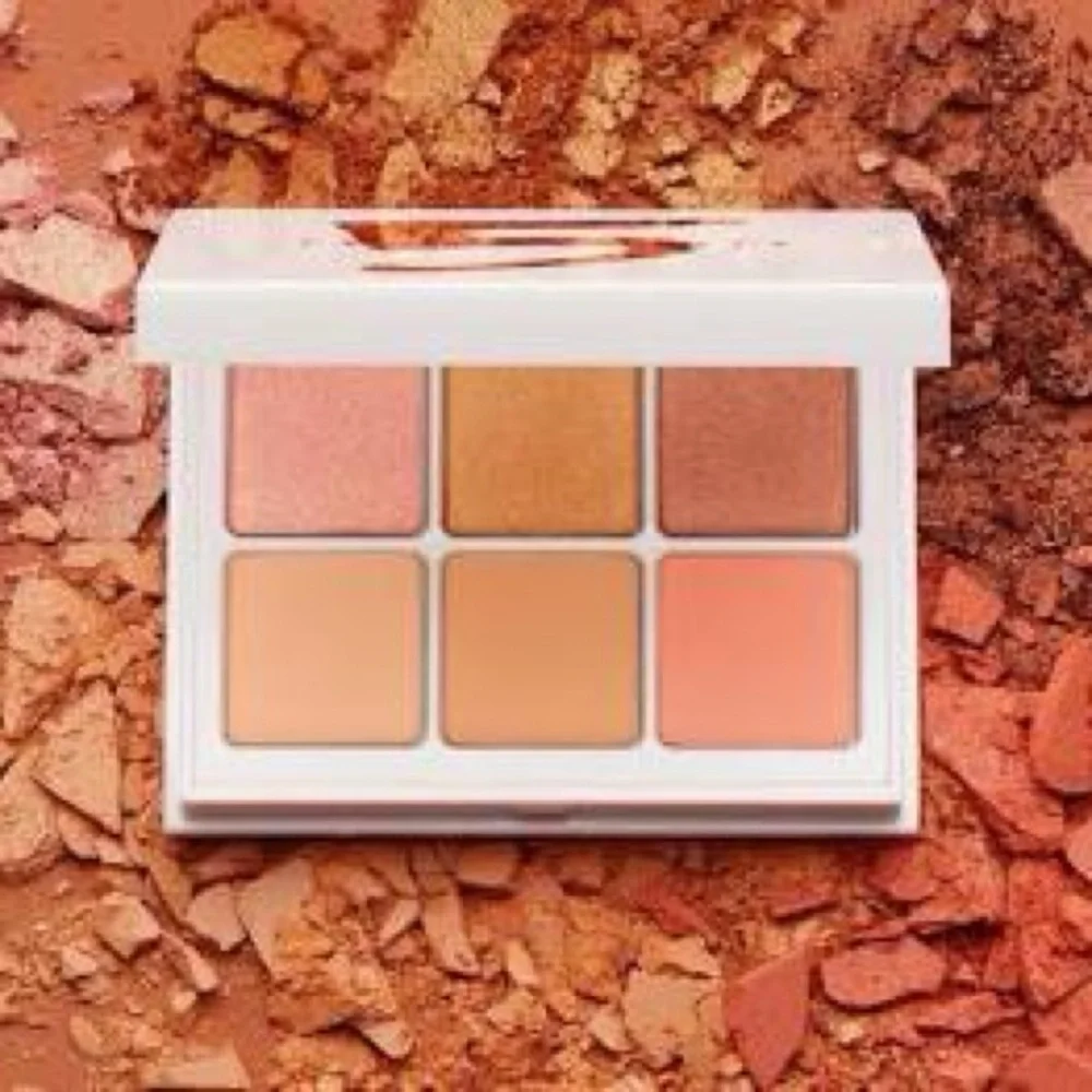 Fenty Beauty Snap Shadow Palette #5 Peach with Black and Brown Eye Liners Bundle
